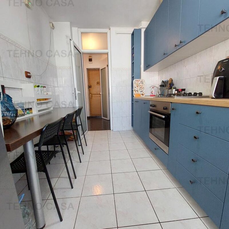 Dristor metrou 7 minute mers, Lidl, Rm. Valcea, centrala, bucatarie mob.